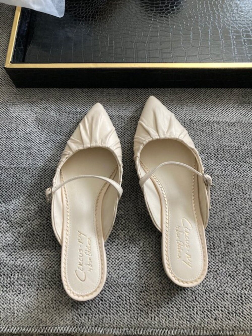Sam Edelman Cream Slides - Never Worn
